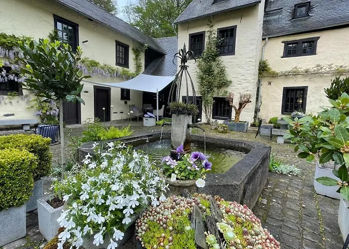 Alojamento de Acomodação e Pequeno-almoço Loeffelmuehle Boutique 4*